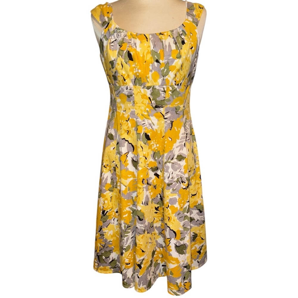 London Times dress fit & flare zipper/hook in back top lined floral print size 8
